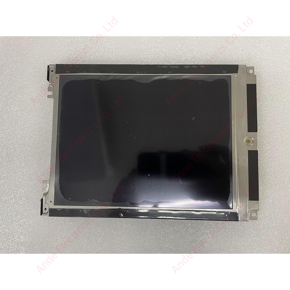 LM8V302