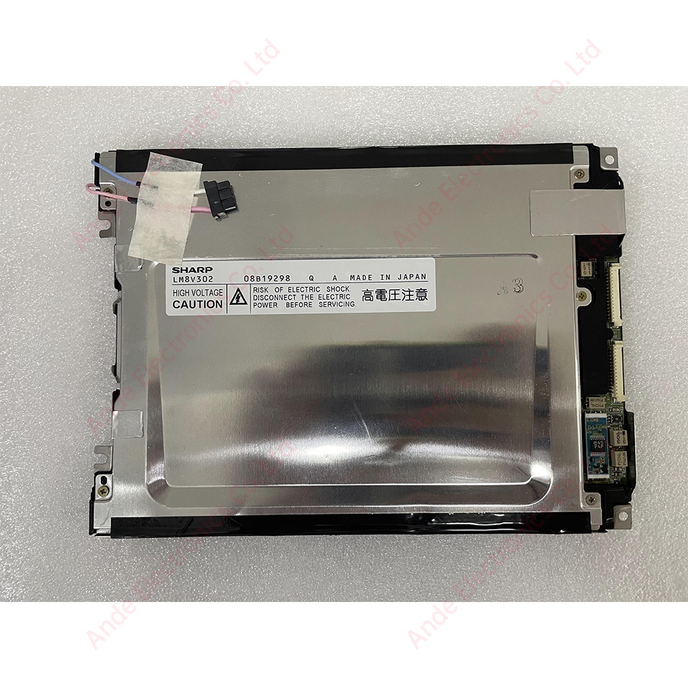 LM8V302